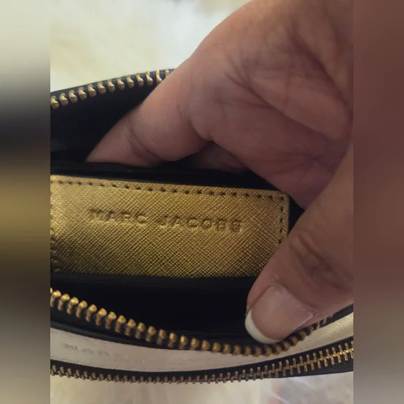 NWOT MARC JACOBS Snapshot Crossbody - Picture 9 of 11